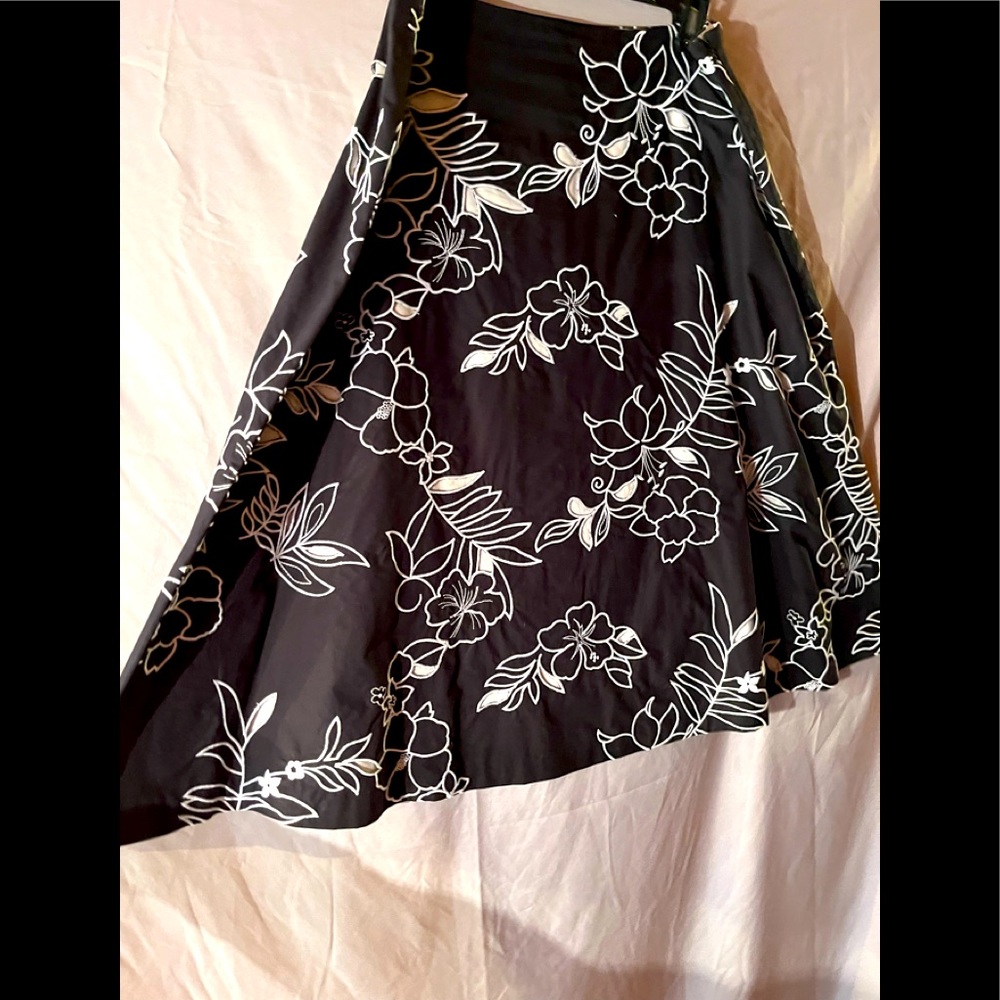 White House Black Market A Line Skirt